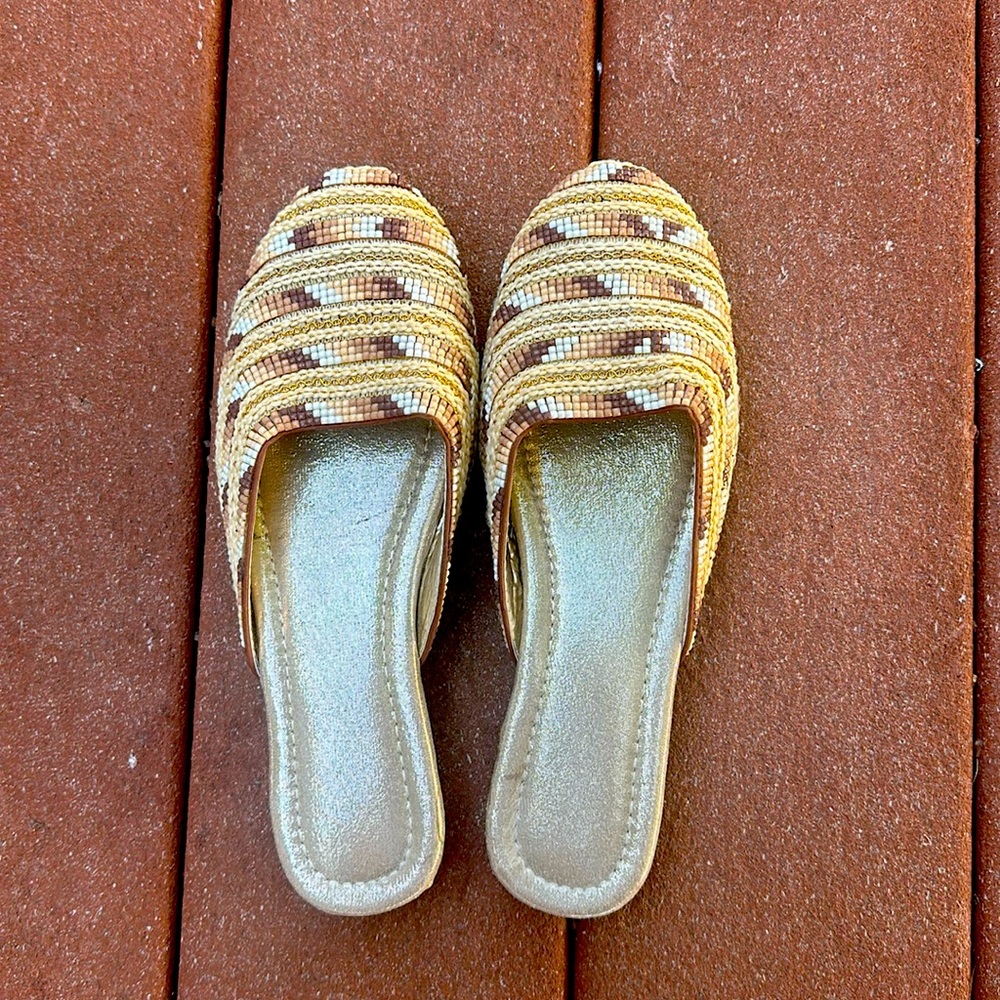 Women flats/slip on thread woven sandals